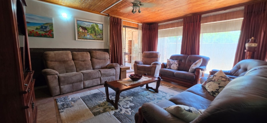 3 Bedroom Property for Sale in La Hoff North West